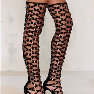 Reposh. Jeffrey Campbell Bowles.